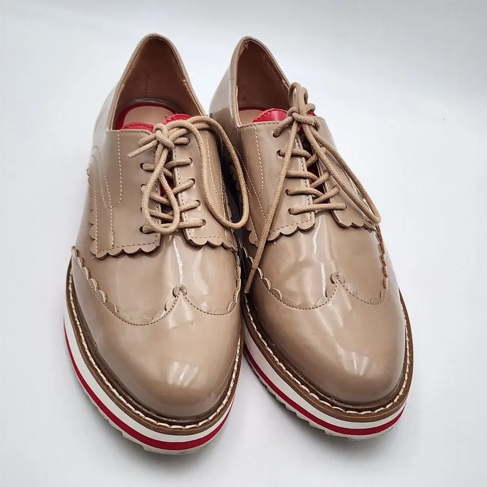 Zara Oxford Shoes Women's 38 / 7.5 Tan Nude Patent Leather  Platform‎ Lace